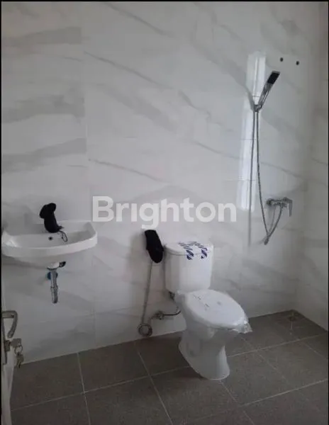 image RUMAH KEMBAR MINIMALIS 2 LANTAI MULYOSARI TENGAH (2)