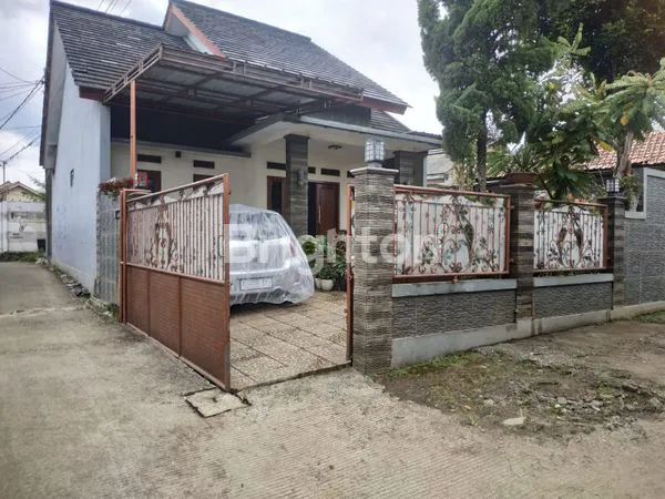 image DI JUAL RUMAH  1 MENIT KE KFC GDC DEPOK,SANGAT RAPIH,NYAMAN,ADEM,SIAP HUNI (1)