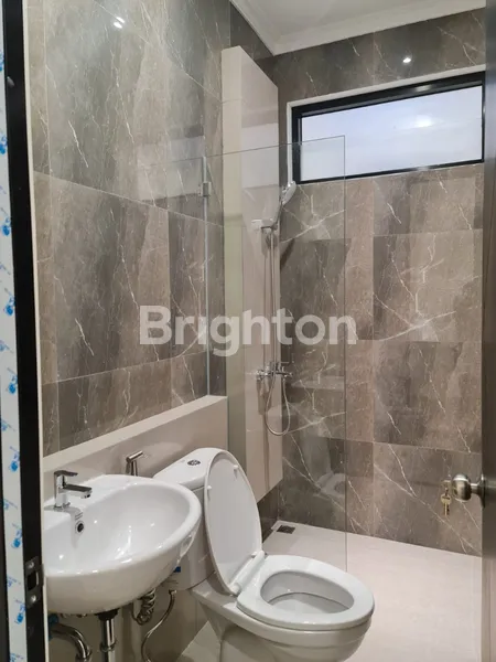 image RUMAH DARMO PERMAI TIMUR SURABAYA (7)