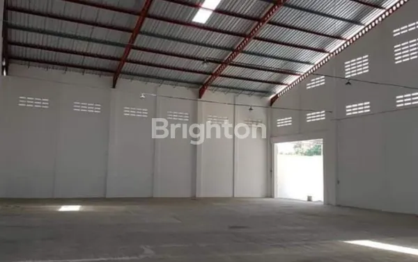 image GUDANG SIAP PAKAI DI AREA HOME INDUSTRI JOMBANG JAWA TIMUR (3)