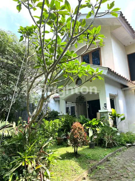 image TURUN HARGA!!! RUMAH ASRI DI BANDUNG UTARA DEKAT SAPU LIDI  CAFE LEMBANG FASILITAS LAPANGAN TENIS DAN FUTSAL (8)