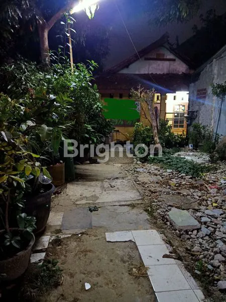 Gambar Property RUMAH TUA HITUNG TANAH DI DAERAH BEJI KOTA DEPOK