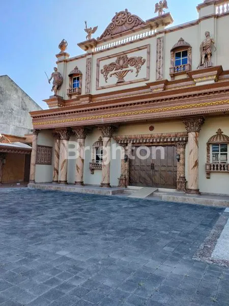 RUKO MEGAH DIJUAL / DISEWAKAN DIJALAN MAGELANG YANG MERUPAKAN JALAN NASIONAL KOTA YOGYAKARTA