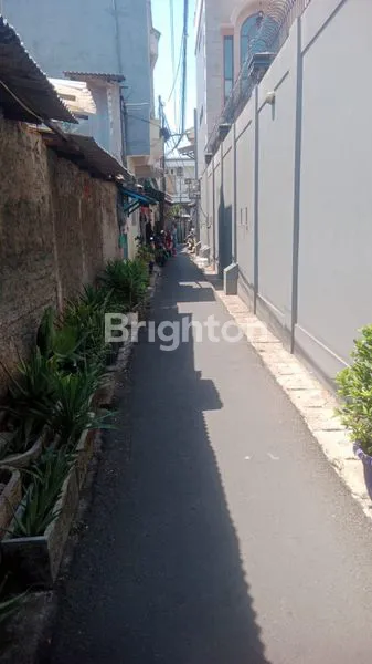 image DIJUAL RUMAH LOKASI STRATEGIS (7)