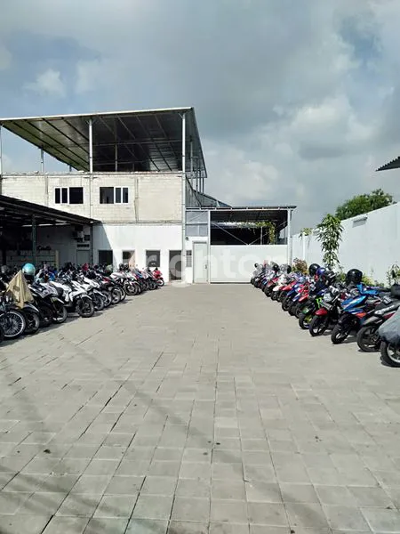 image PABRIK GARMENT AKTIF,  TINGGAL MELANJUTKAN, AREA INDUSTRI (ZONA MERAH) CEPER KLATEN. AKSES KONTAINER 40 FEET (2)