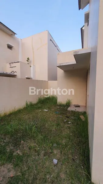 image DEKAT SEKOLAH, DEKAT SUPERMARKET TOP 100 (8)