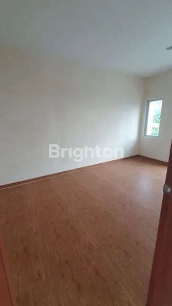 image DEKAT SEKOLAH, DEKAT SUPERMARKET TOP 100 (4)