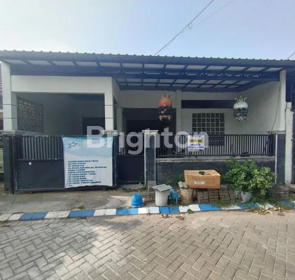image RUMAH 1.5 LANTAI DEKAT EXIT TOL SIDOARJO (1)