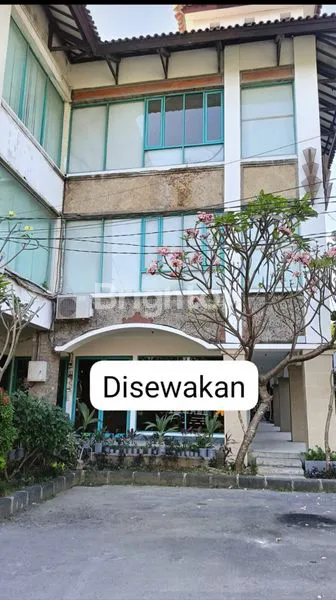 image RUKO DI KOMPLEK PERTOKOAN BYPASS NGURAH RAI SANUR (4)