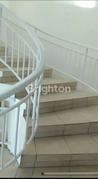 image RUKO DI KOMPLEK PERTOKOAN BYPASS NGURAH RAI SANUR (5)