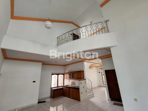 image RUMAH MEWAH KUMALA (7)