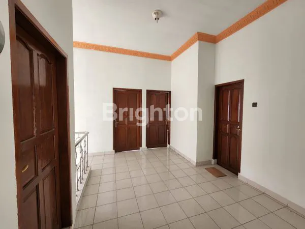 image RUMAH MEWAH KUMALA (5)