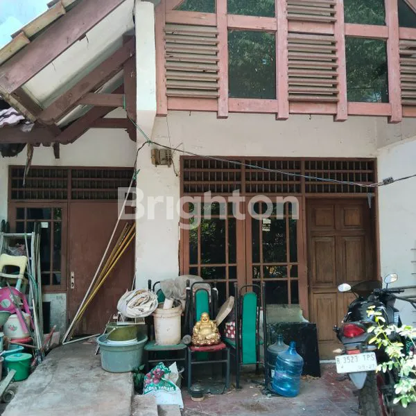 image RUMAH TUA KELAPA GADING, HITUNG TANAH, LEBAR 8M, HADAP TAMAN, ROW 2 MOBIL (3)