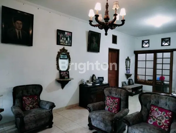 image SANGAT INDAH 2 LANTAI SAYAP DAGO, JARANG ADA (1)