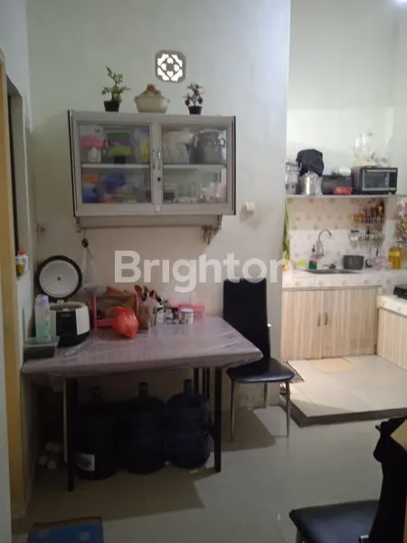 image RUMAH 2 LT TERAWAT SIAP HUNI DEKAT KENJERAN, SURAMADU, KEDUNG COWEK, PAKUWON CITY, RAYA MERR (3)