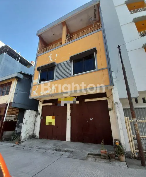 RUKO DUA PETAK TIGA LANTAI JALAN SAPULI