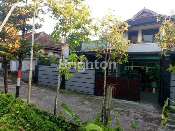 image RUMAH CANTIK SIAP HUNI 2 LANTAI 3 KT + KAMAR KOST  6 KT (8)