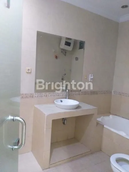 image RUMAH TANJUNG DUREN SEMI FURNISH (5)