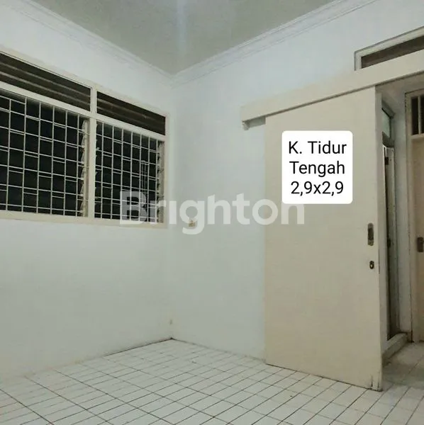 image RUMAH STRATEGIS DI PONDOK GEDE (2)