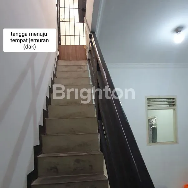 image RUMAH STRATEGIS DI PONDOK GEDE (4)