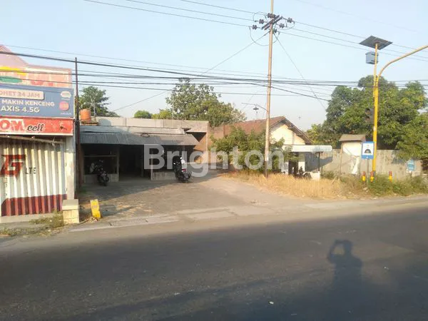 image RUMAH COCOK UNTUK USAHA DI 0 JALAN PROVINSI PETERONGAN JOMBANG (1)