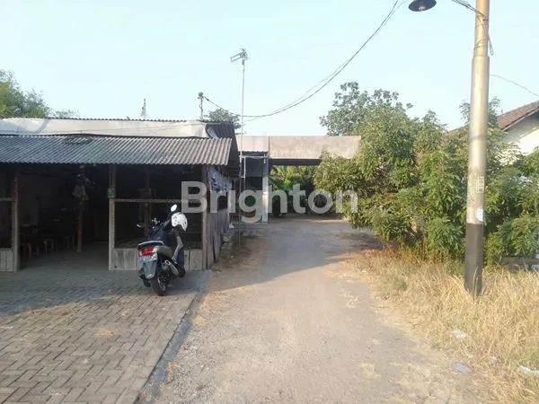 image RUMAH COCOK UNTUK USAHA DI 0 JALAN PROVINSI PETERONGAN JOMBANG (5)