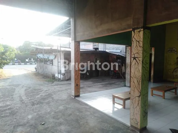 image RUMAH COCOK UNTUK USAHA DI 0 JALAN PROVINSI PETERONGAN JOMBANG (8)