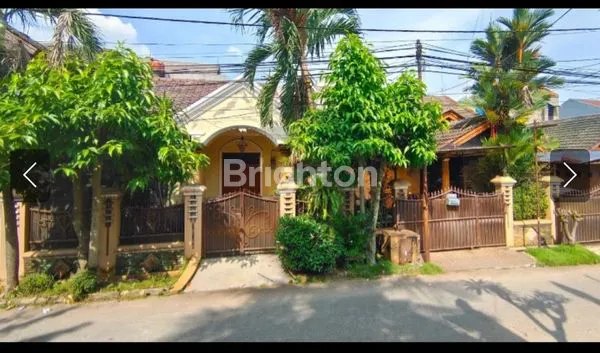 image RUMAH LUAS SEMI FURNISHED SIAP HUNI (1)