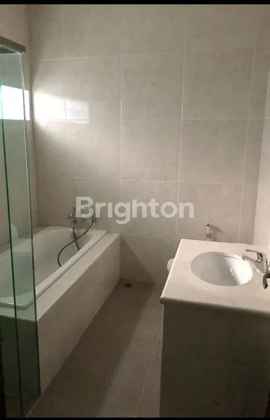 image DIJUAL RUMAH DIAMOND HILL CITRALAND (5)