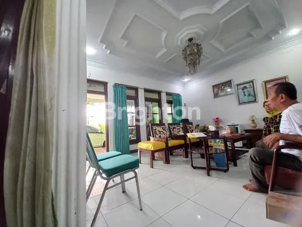 image RUMAH STRATEGIS DEKAT KAMPUS DI TULUNGAGUNG (4)