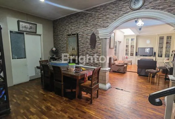 image RUMAH CANTIK NAN ASRI DI TAMAN VANDA  (6)