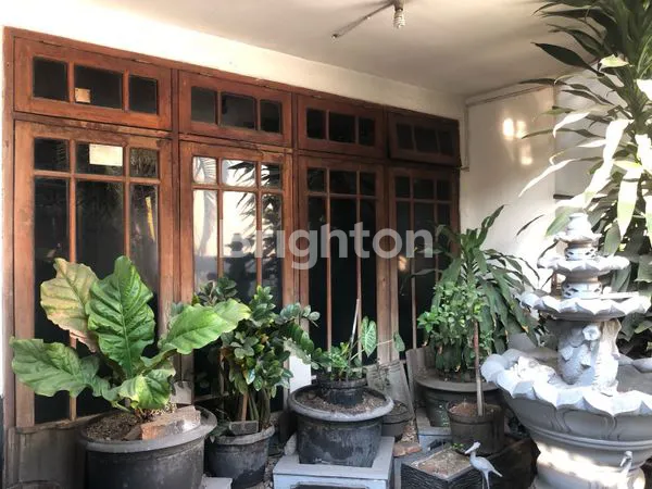 image RUMAH DAN KIOA DI PINGGIR JALAN BESAR (4)