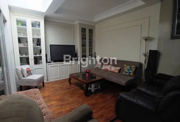 image RUMAH CANTIK NAN ASRI DI TAMAN VANDA  (7)