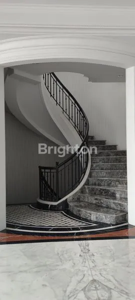 image RUMAH PONDOK INDAH MODERN KLASIK (4)