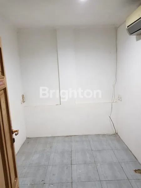 image RUKO DI TANAH ABANG JAKARTA PUSAT 3,5 LANTAI HARGA NJOP (8)