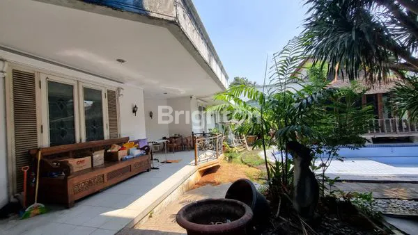 image RUMAH KEMANGGISAN ILIR JAKARTA BARAT MEGAH BANGUNAN 2 LANTAI SEMI FURNISH (6)