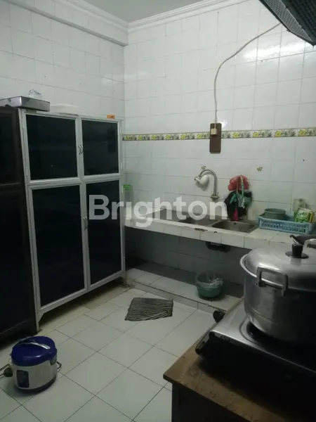 image RUMAH 2 LT DI JL OGAN WONOKROMO SURABAYA (8)