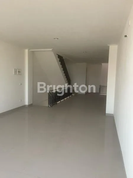 image RUKO 3 LANTAI EUROPIAN  VILLAGE  THEMATIC  VIEW DANAU   (8)