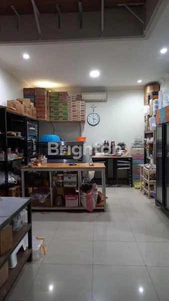 image RUMAH 2 LANTAI TERAWAT DI BATUNUNGGAL BANDUNG KEAMANAN 24 JAM ONE GATE SYSTEM (8)