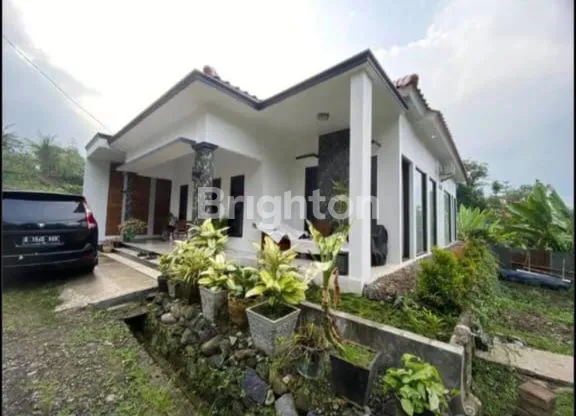 image RUMAH ASRI BONUSNYA FURNITURE (SEMI FURNISHED) (3)