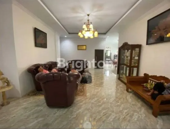 image RUMAH ASRI BONUSNYA FURNITURE (SEMI FURNISHED) (5)
