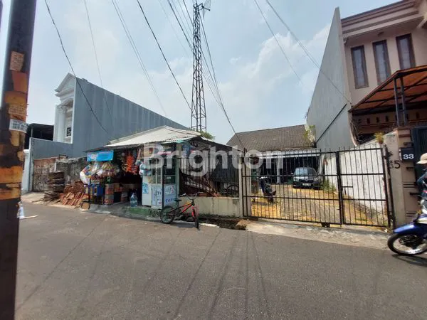 image RUMAH TUA JL. MADRASAH 2 KEBON JERUK (1)