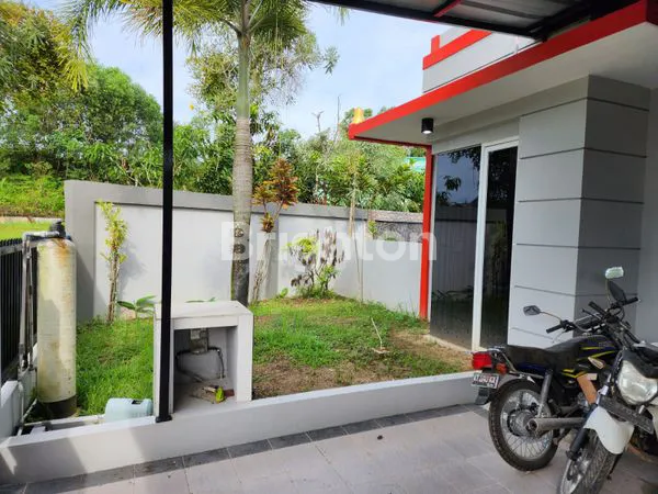 image RUMAH BARU RENOVASI SIAP HUNI DI PERUMAHAN DAUN VILLAGE (7)