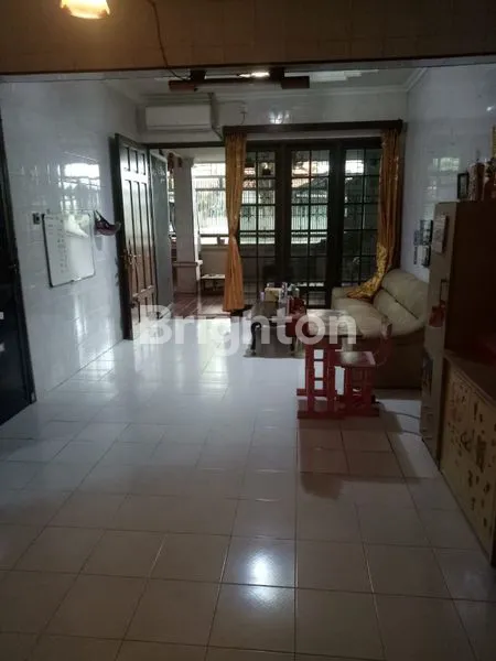 image RUMAH 2 LT DI JL OGAN WONOKROMO SURABAYA  (7)