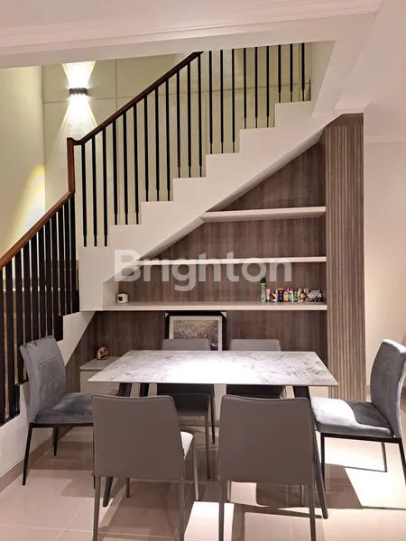 image RUMAH 2 LANTAI BRAND NEW FULLY FURNISHED MEWAH DI KAWASAN SCIENTIA GADING SERPONG (3)