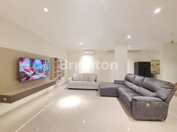 image RUMAH 2 LANTAI BRAND NEW FULLY FURNISHED MEWAH DI KAWASAN SCIENTIA GADING SERPONG (1)