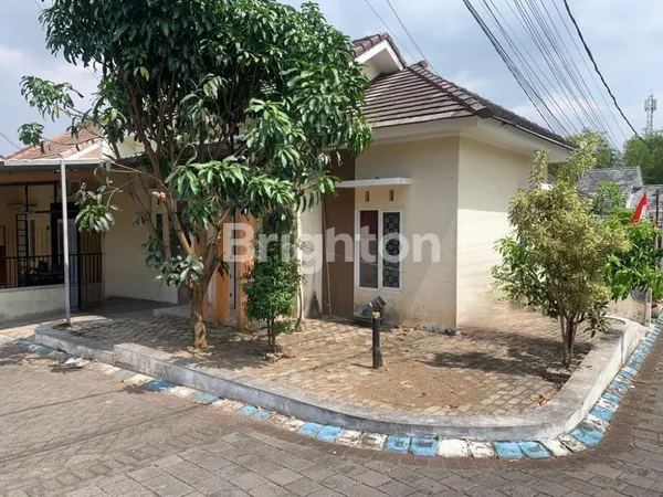 image RUMAH HOOK 2 KAMAR TIDUR KAWASAN SAXOPHONE TUNGGULWULUNG (1)