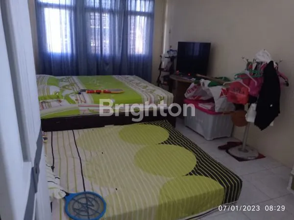 image RUMAH PADEMANGAN 3,5 LANTAI, JAKARTA UTARA, PINGGIR JALAN, COCOK BUAT USAHA (3)