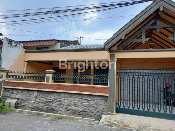 image TURUN HARGA JADI 2.6M NEGO! RUMAH 1.5 LANTAI SIAP HUNI LUAS 300 SURABAYA TIMUR AREA KALIJUDAN, PLOSO TIMUR, MOJOARUM, DHARMAHUSADA, MERR, TAMBAKSARI ROW JALAN 2.5 MOBIL SHM BISA KPR (2)