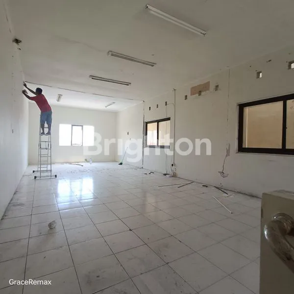 image RUKO 3 LANTAI JALAN IMAM BONJOL (1)